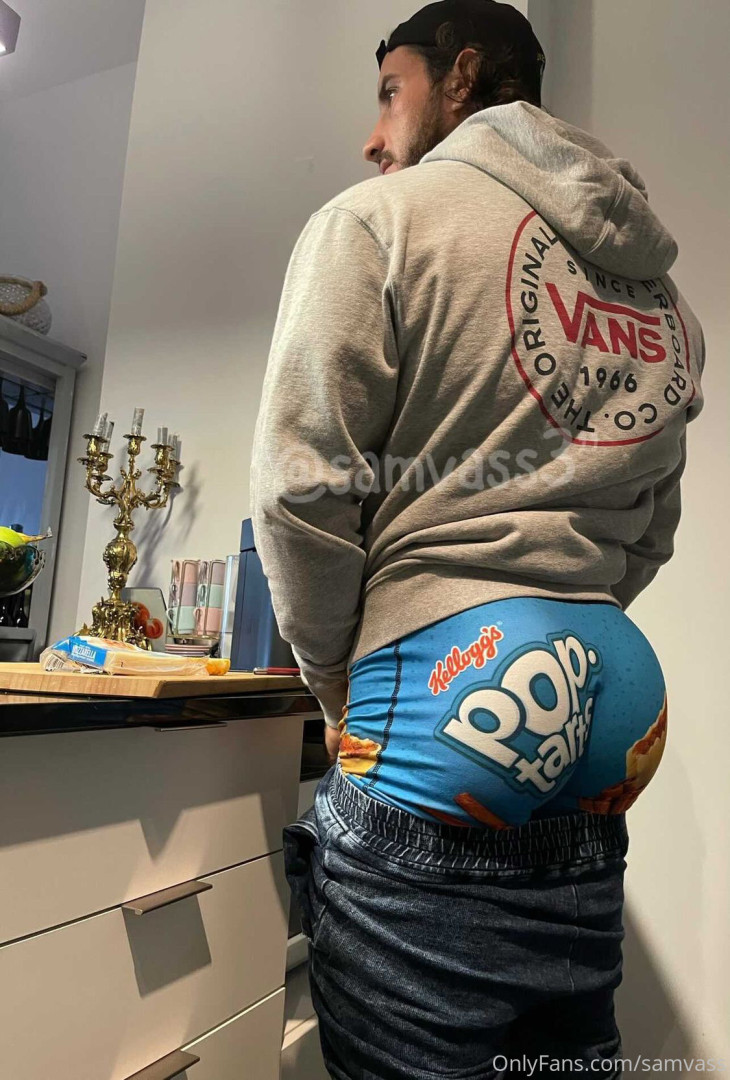 Photo by samvass published on October 12,2023 08:12:38 - BestThots