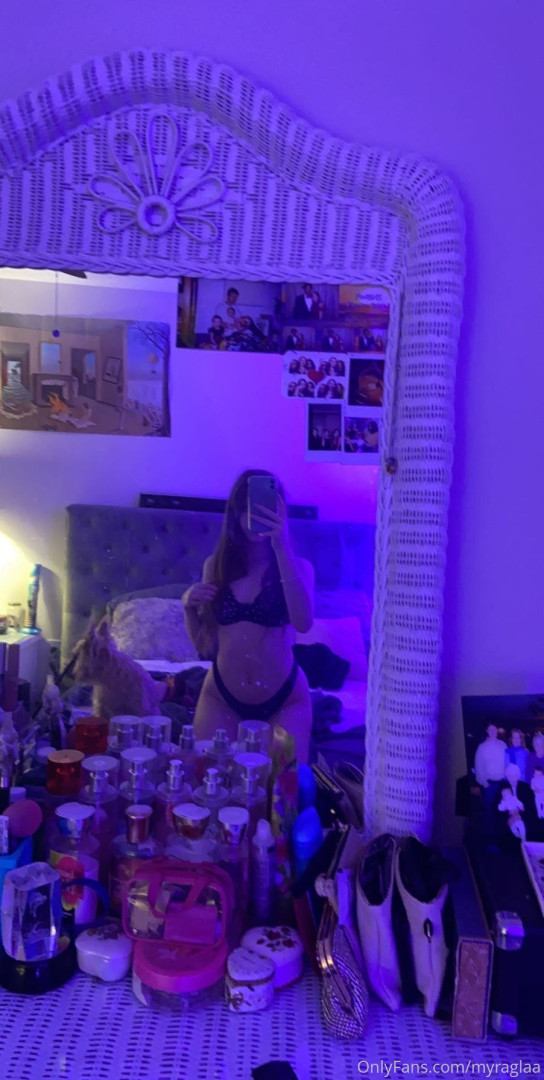 Photo by myragla published on October 11,2023 11:07:22 - BestThots