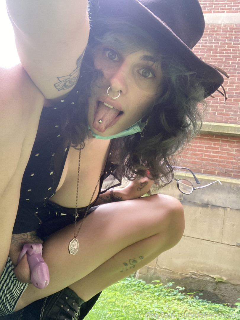 Photo by dolliecrimson published on October 16,2023 19:46:40 - BestThots