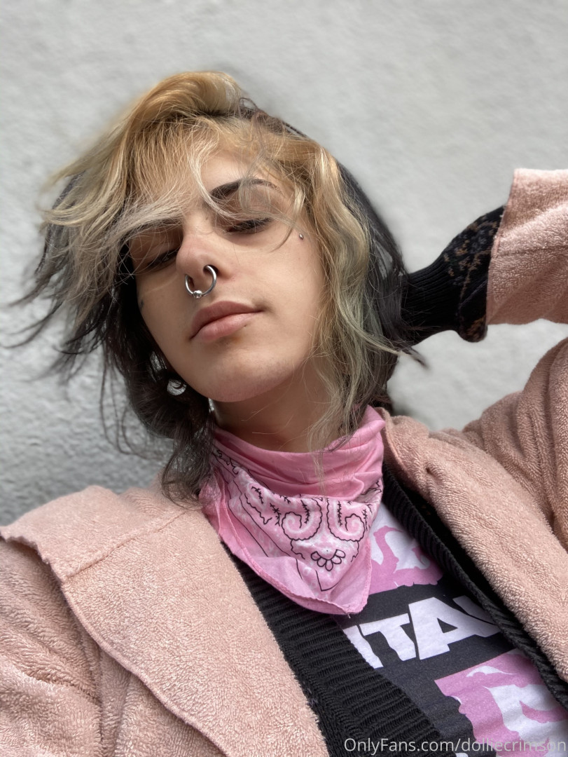 Photo by dolliecrimson published on October 16,2023 20:03:21 - BestThots