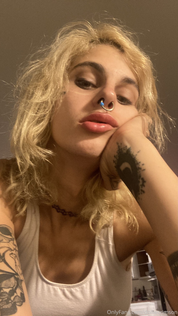 Photo by dolliecrimson published on October 16,2023 20:49:52 - BestThots