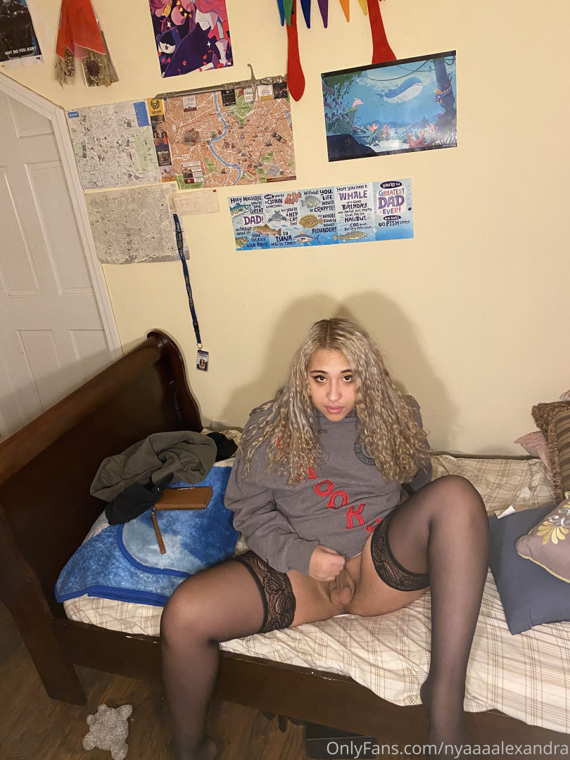 Photo by nyaaaalexandra published on June 6,2023 17:31:25 - BestThots