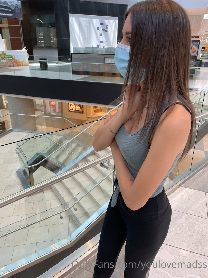 Photo by youlovemadss published on October 17,2023 05:00:55 - BestThots