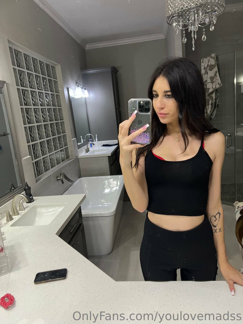 Photo by youlovemadss published on October 17,2023 05:27:05 - BestThots