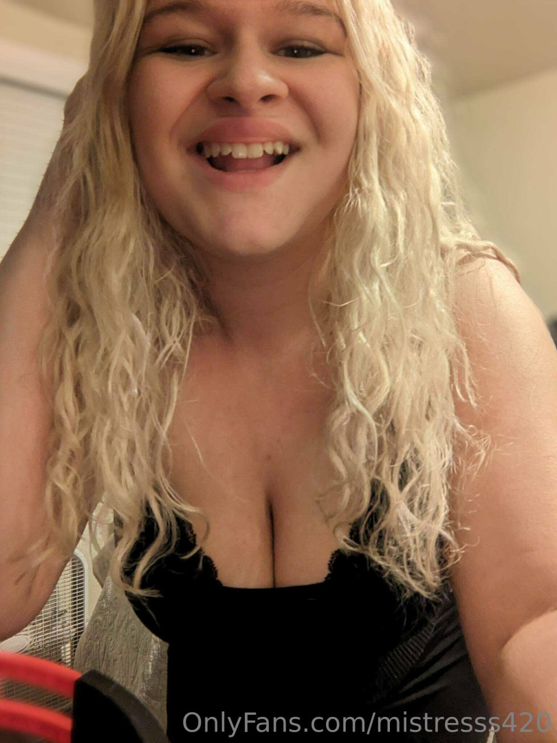 Photo by mistresss420 published on October 11,2023 20:42:20 - BestThots