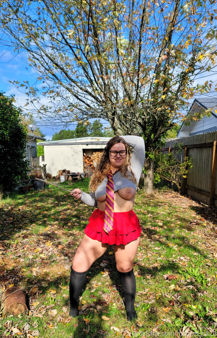 Photo by mistresss420 published on October 12,2023 05:06:43 - BestThots