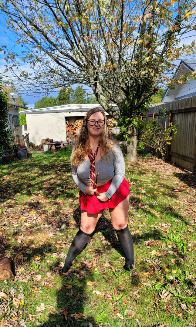 Photo by mistresss420 published on October 12,2023 11:04:41 - BestThots