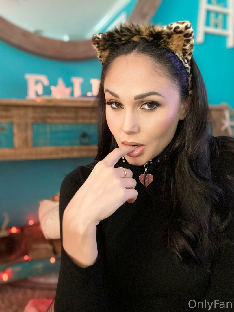 Photo by arianamarie published on November 24,2023 18:06:09 - BestThots