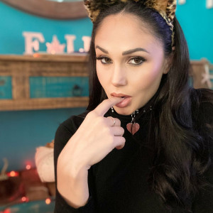 arianamarie #8625638