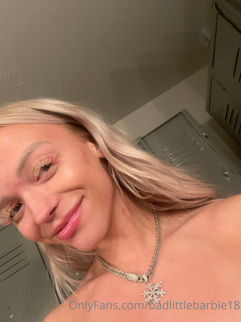Photo by badlittlebarbie18 published on November 29,2023 14:32:56 - BestThots