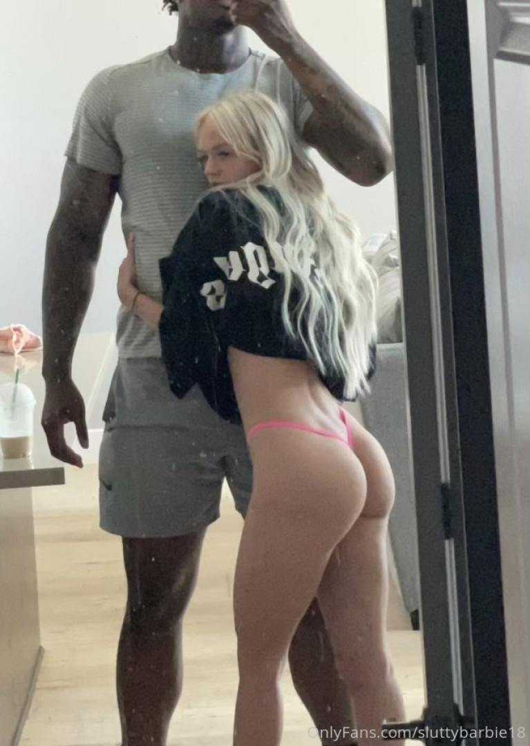 Photo by badlittlebarbie18 published on November 29,2023 14:33:20 - BestThots