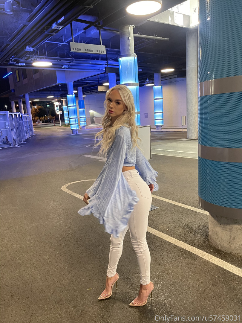 Photo by badlittlebarbie18 published on November 29,2023 14:33:42 - BestThots