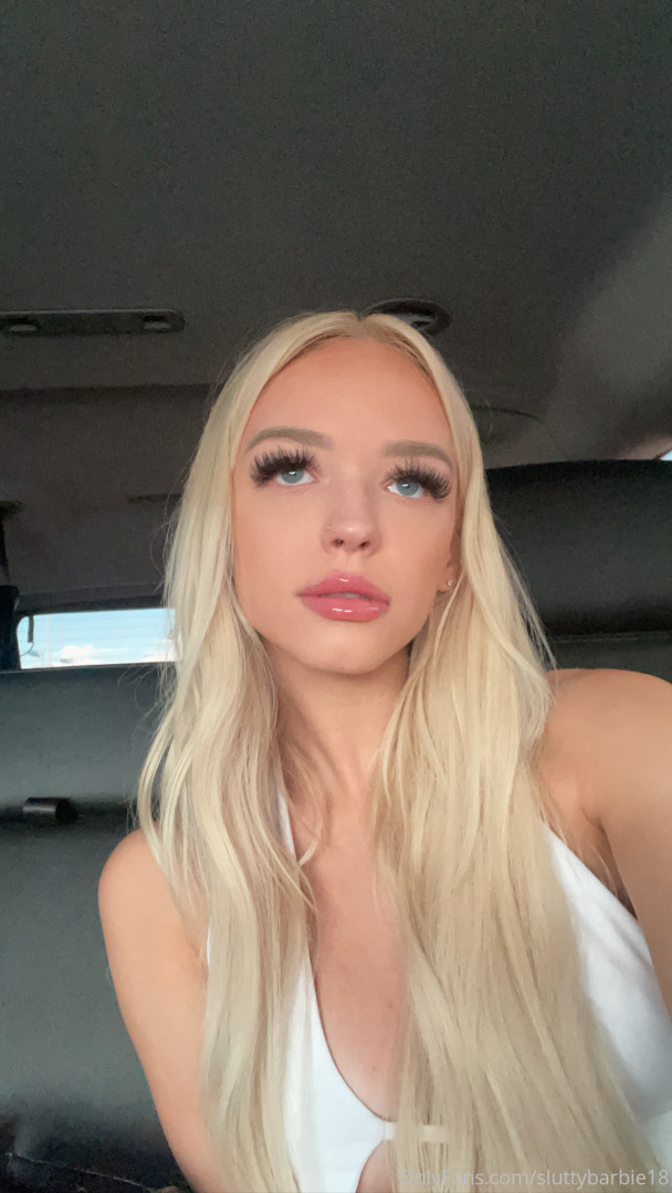 Photo by badlittlebarbie18 published on November 29,2023 14:34:00 - BestThots