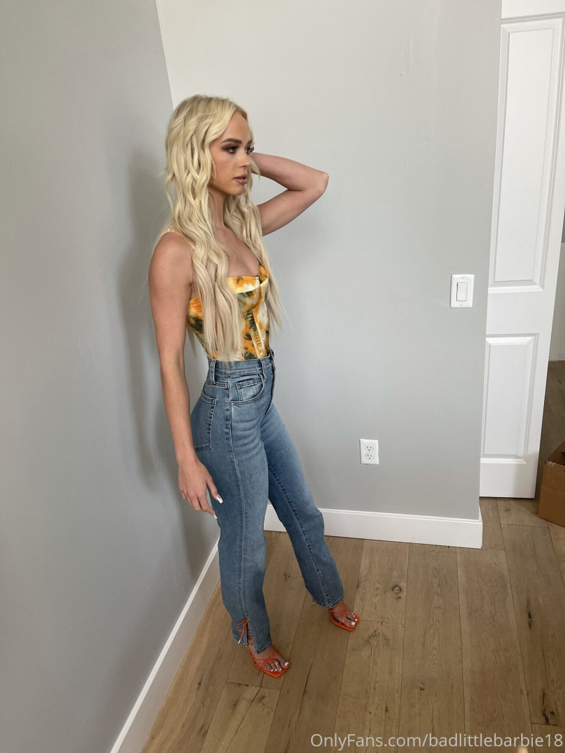 Photo by badlittlebarbie18 published on November 29,2023 14:35:51 - BestThots