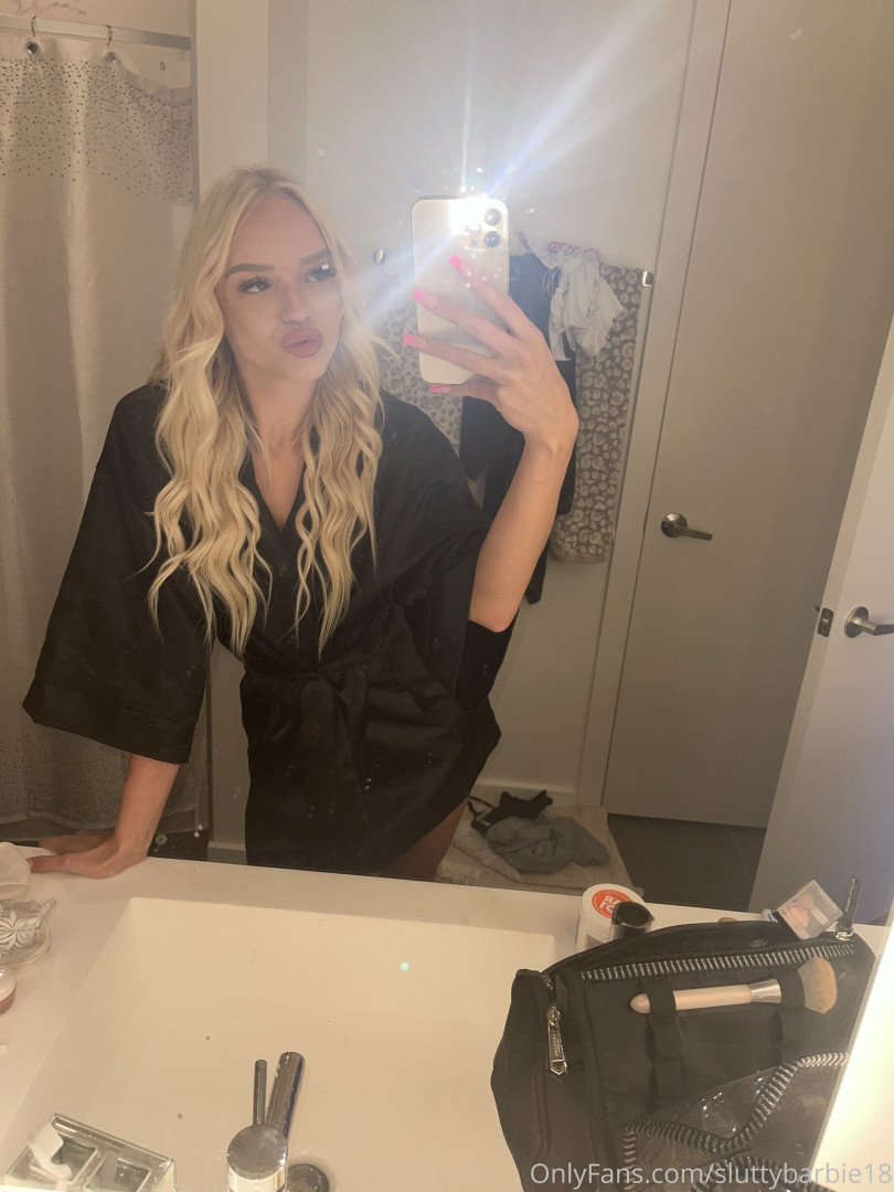 Photo by badlittlebarbie18 published on November 29,2023 14:37:14 - BestThots