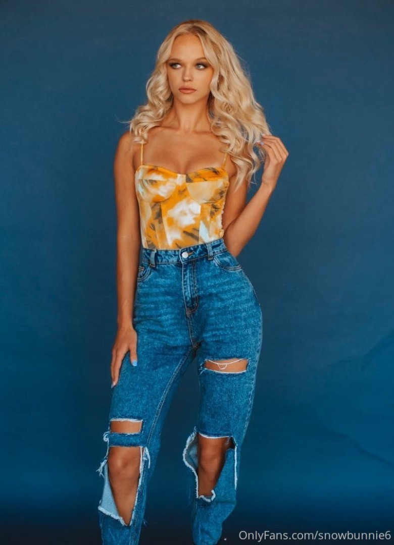 Photo by badlittlebarbie18 published on November 29,2023 14:37:35 - BestThots