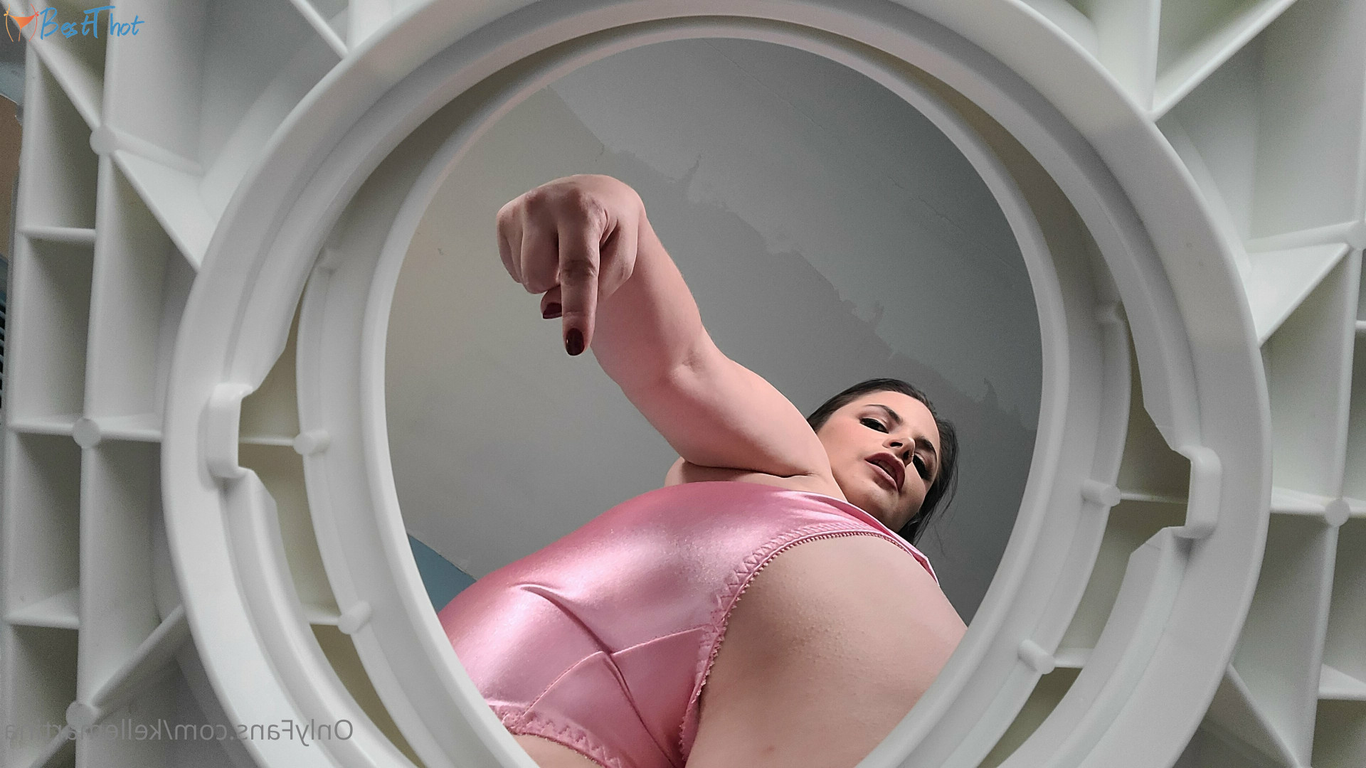 Photo by kellemartina published on December 15,2024 22:05:09 - BestThots