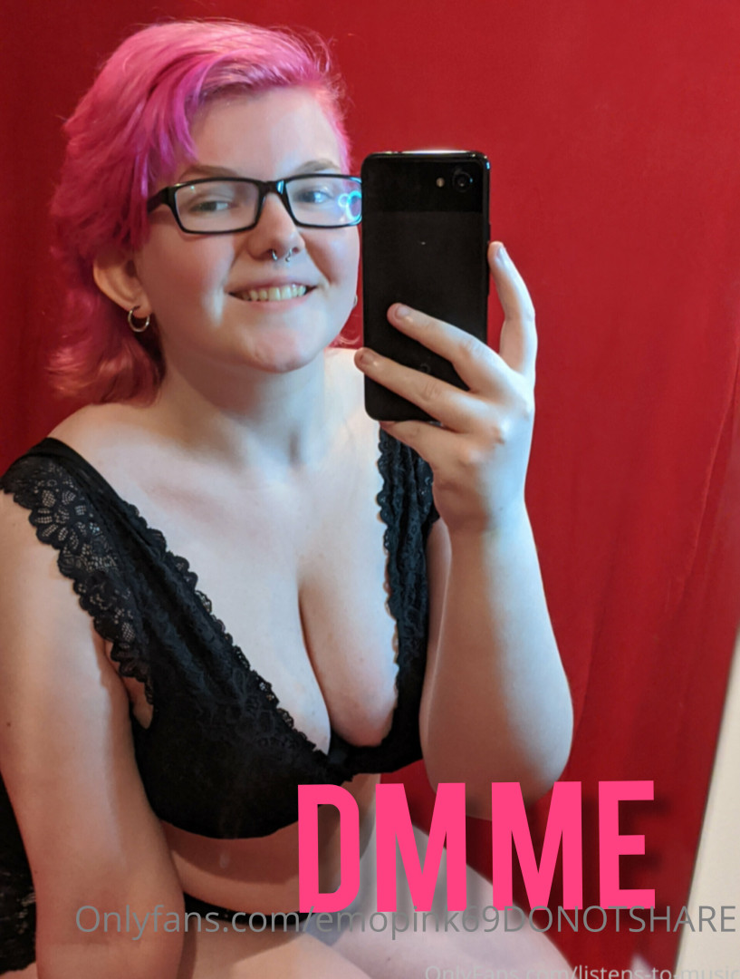Photo by emopink69 published on July 31,2023 08:02:42 - BestThots