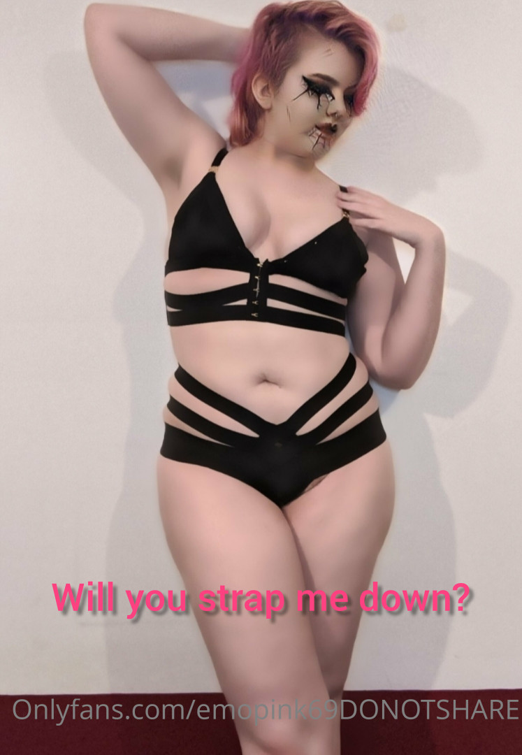 Photo by emopink69 published on July 31,2023 08:02:45 - BestThots