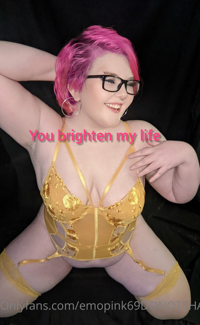 Photo by emopink69 published on July 31,2023 08:03:07 - BestThots