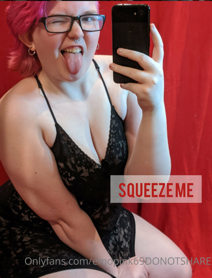 Photo by emopink69 published on July 31,2023 08:04:06 - BestThots