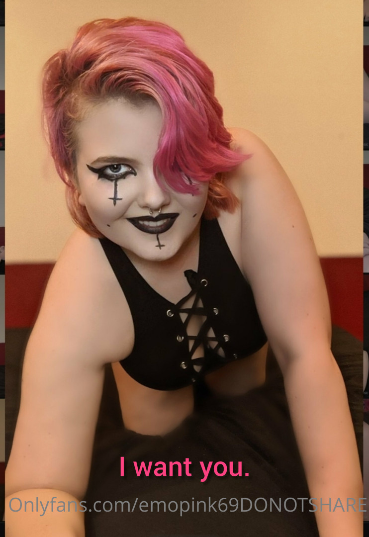 Photo by emopink69 published on July 31,2023 08:05:15 - BestThots