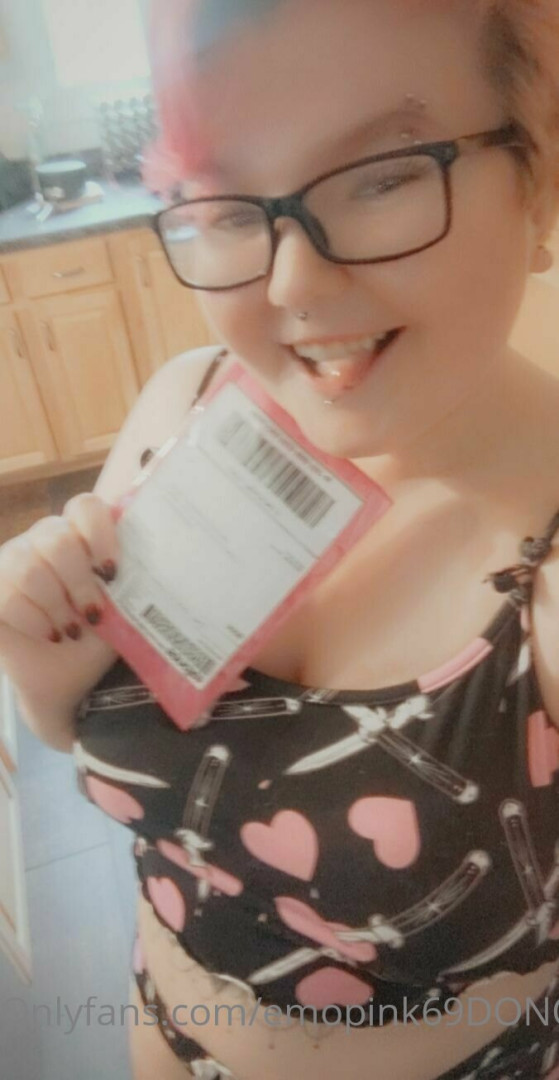 Photo by emopink69 published on July 31,2023 08:05:24 - BestThots