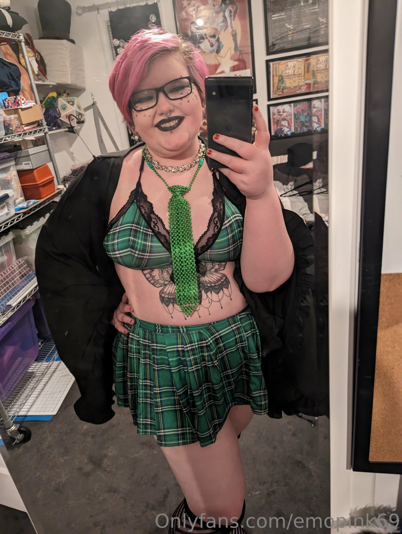 Photo by emopink69 published on July 31,2023 08:05:50 - BestThots