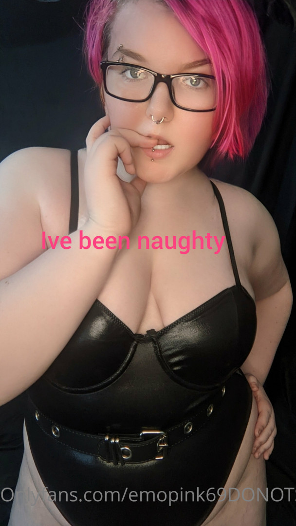 Photo by emopink69 published on July 31,2023 08:06:55 - BestThots