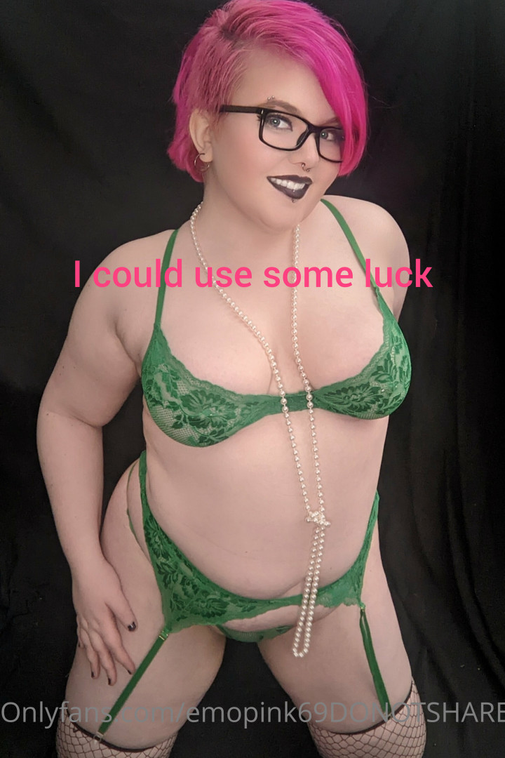Photo by emopink69 published on July 31,2023 08:07:27 - BestThots