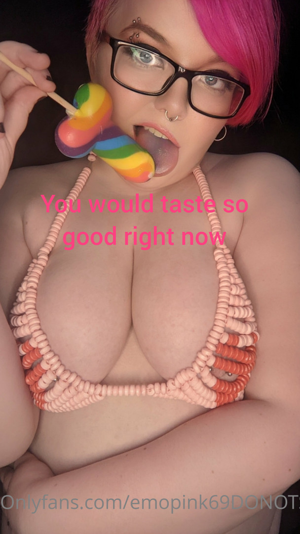 Photo by emopink69 published on July 31,2023 08:07:33 - BestThots