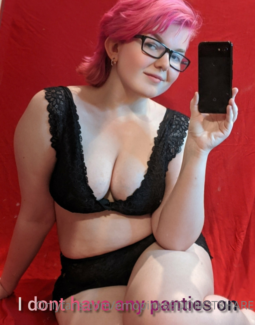 Photo by emopink69 published on July 31,2023 08:08:55 - BestThots