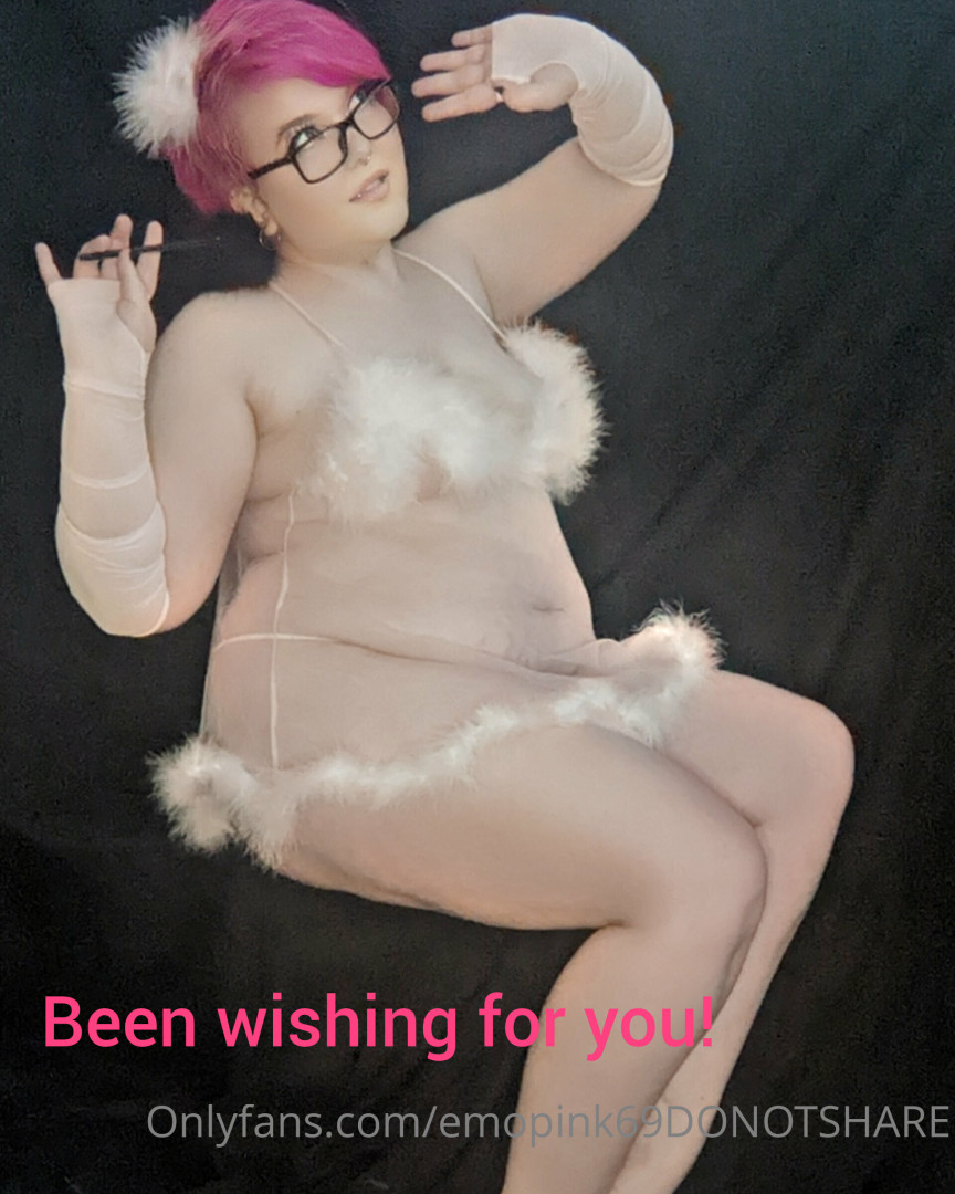Photo by emopink69 published on July 31,2023 08:09:33 - BestThots