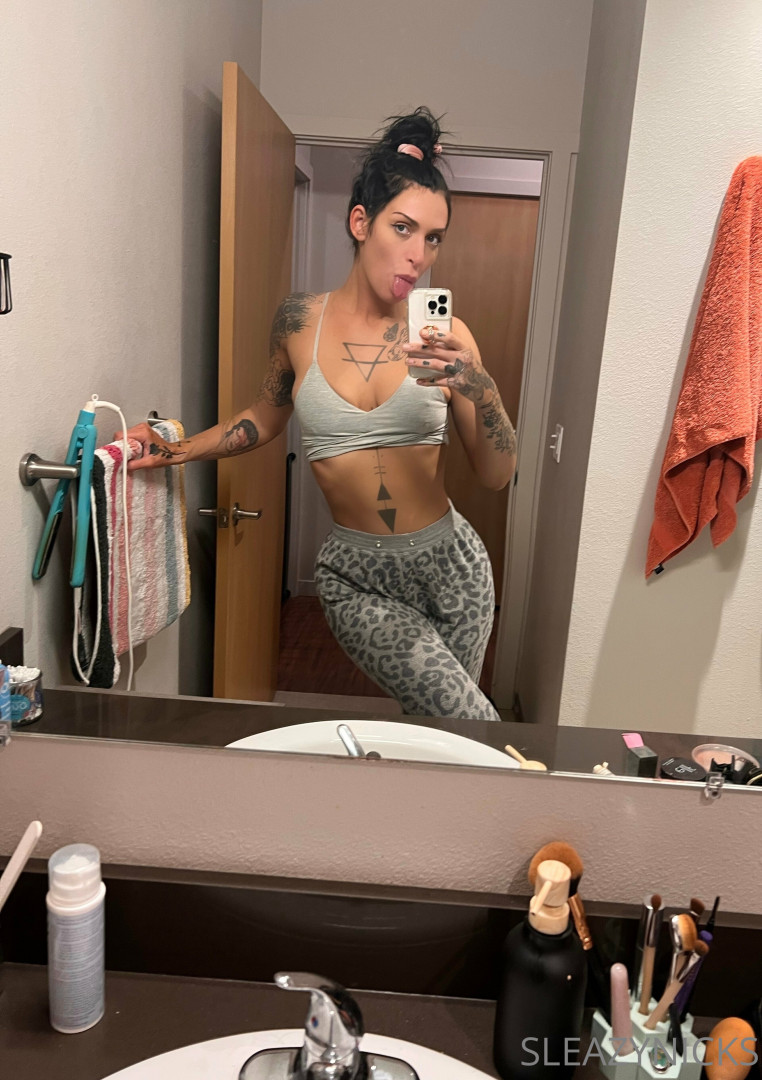 Photo by sleazynicks published on July 3,2023 15:20:03 - BestThots