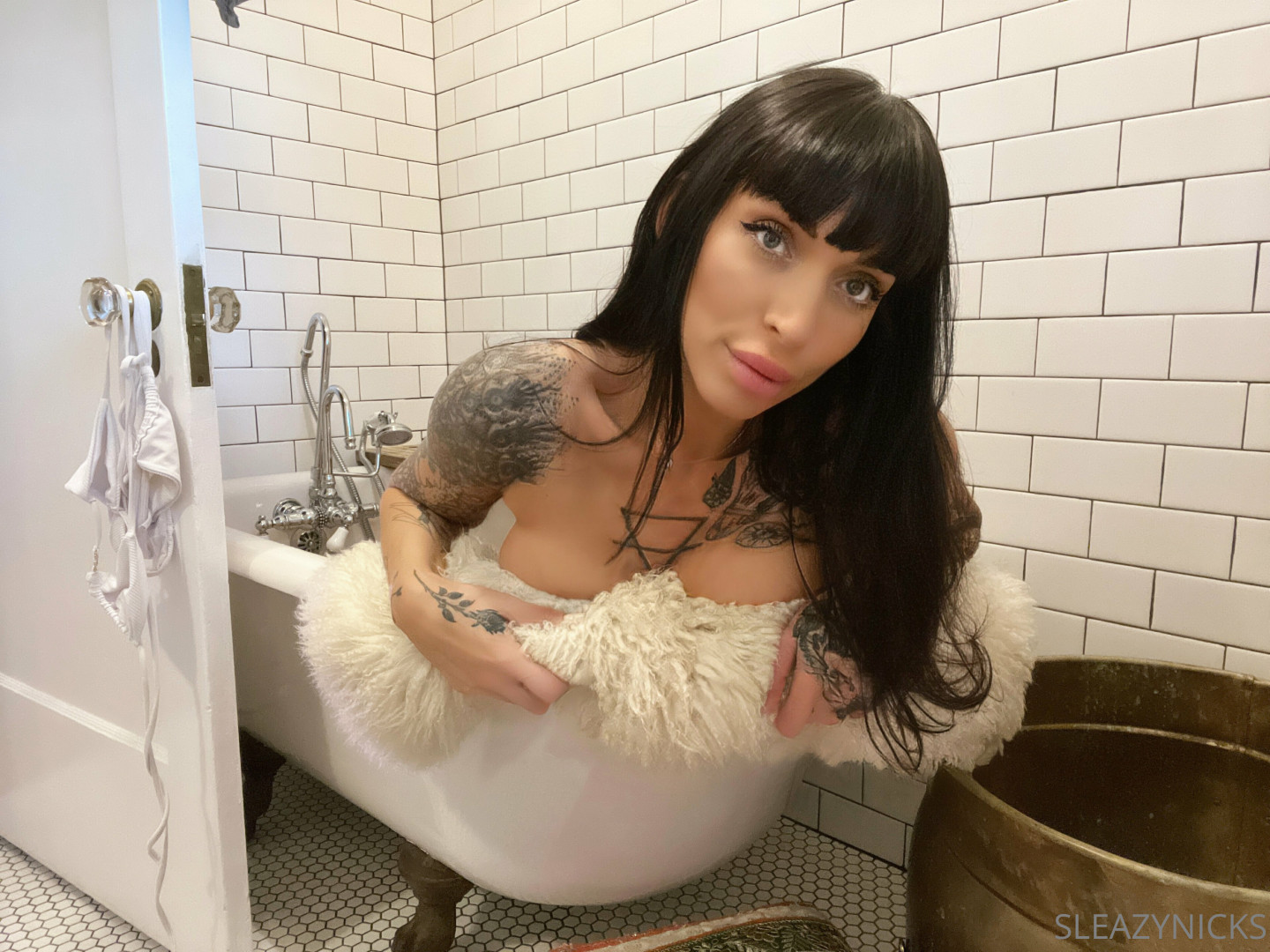 Photo by sleazynicks published on October 16,2023 12:18:48 - BestThots