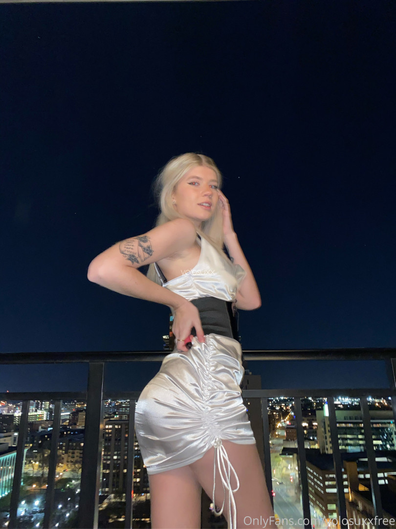 Photo by yolosuxxfree published on October 14,2023 04:46:45 - BestThots