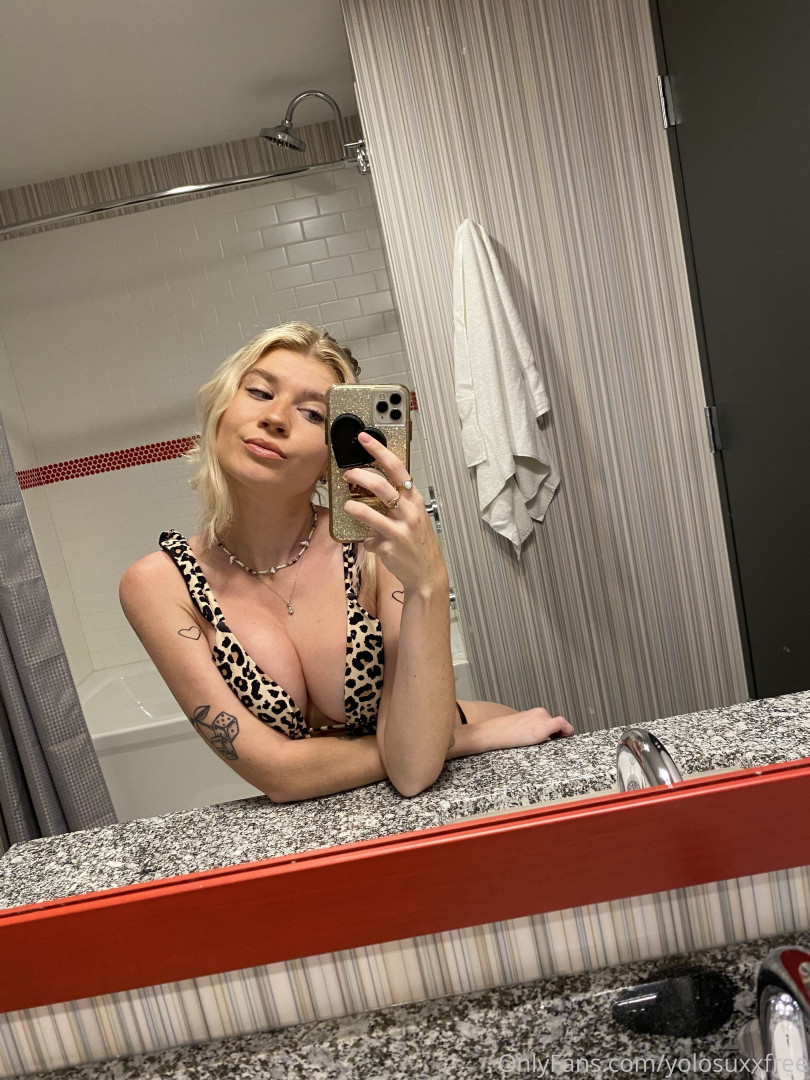 Photo by yolosuxxfree published on October 14,2023 04:48:21 - BestThots