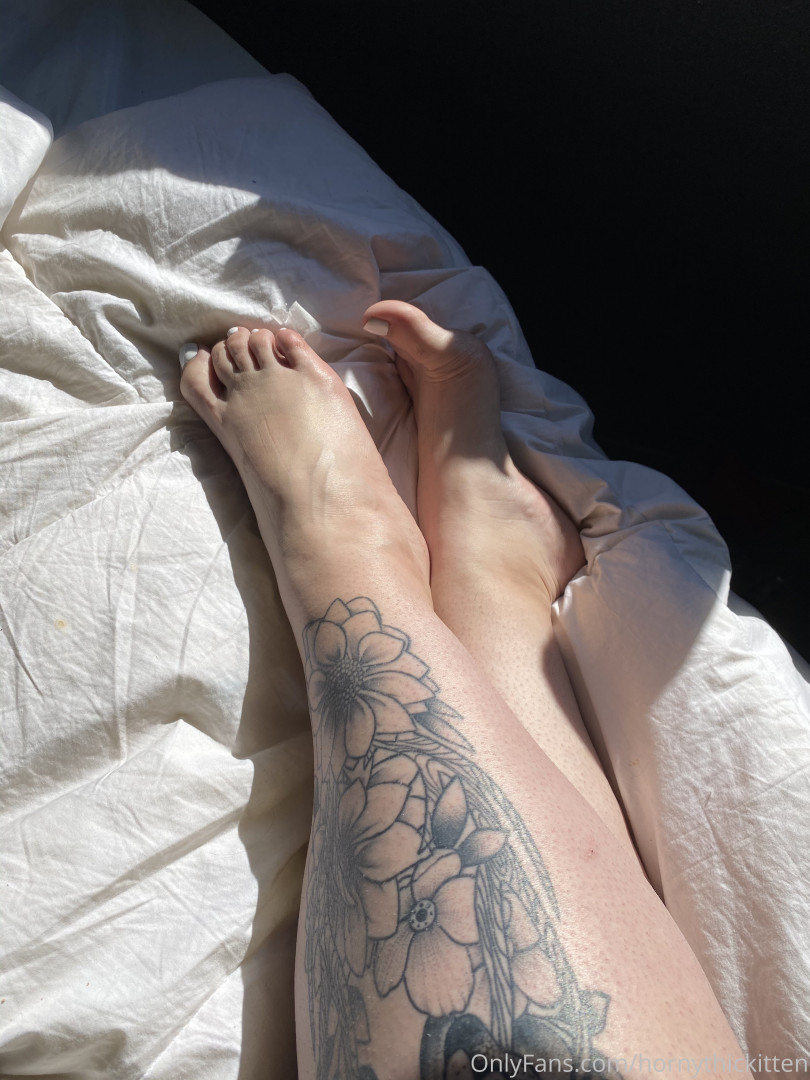 Photo by hornythickitten published on August 6,2023 04:32:10 - BestThots