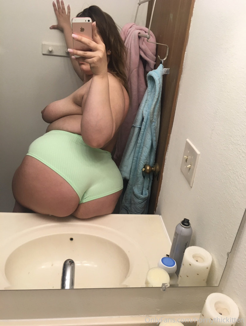 Photo by hornythickitten published on August 6,2023 04:42:17 - BestThots