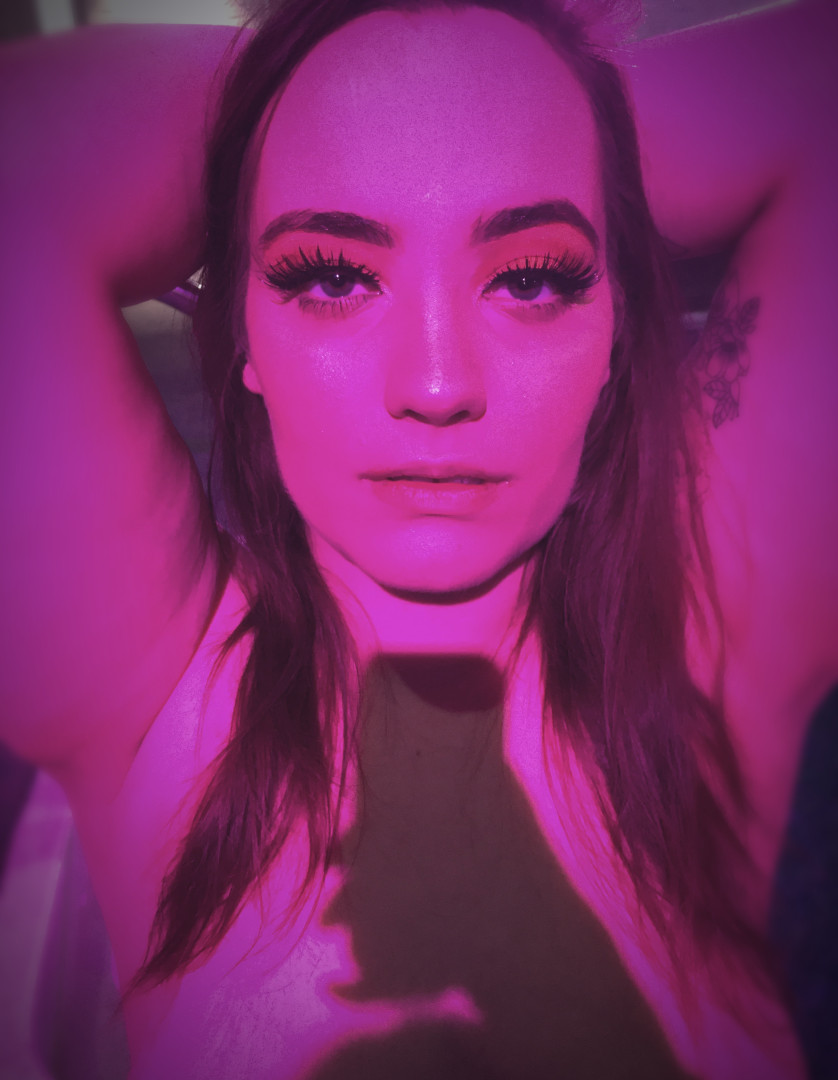 Photo by hornythickitten published on August 6,2023 04:43:07 - BestThots