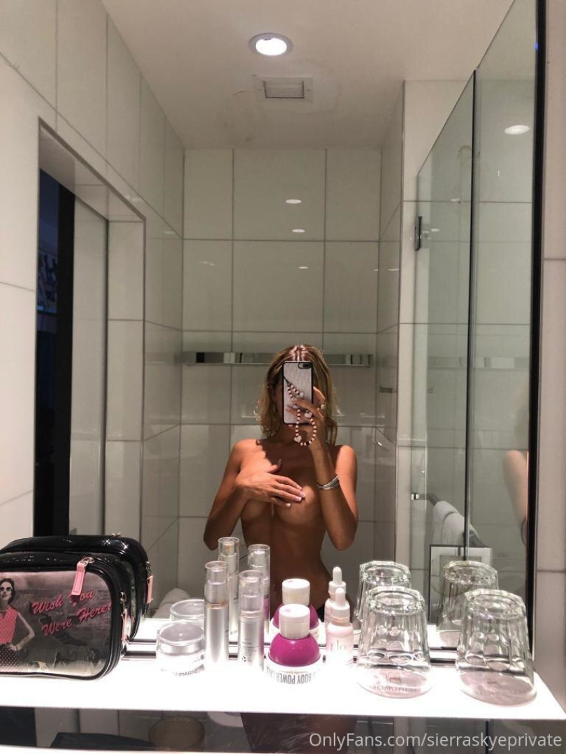 Photo by sierraskyeprivate published on August 5,2023 10:08:24 - BestThots