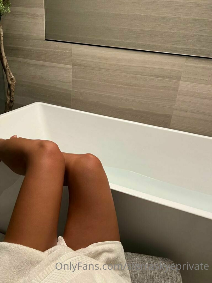 Photo by sierraskyeprivate published on August 5,2023 10:13:35 - BestThots
