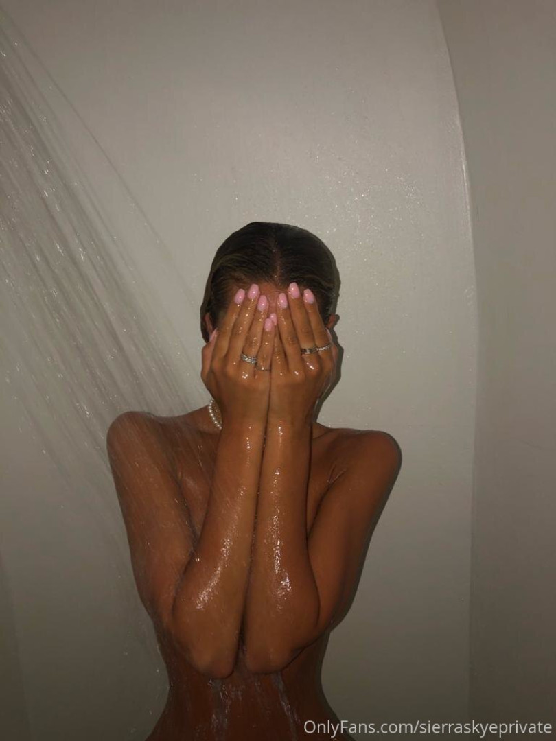 Photo by sierraskyeprivate published on August 5,2023 10:14:34 - BestThots