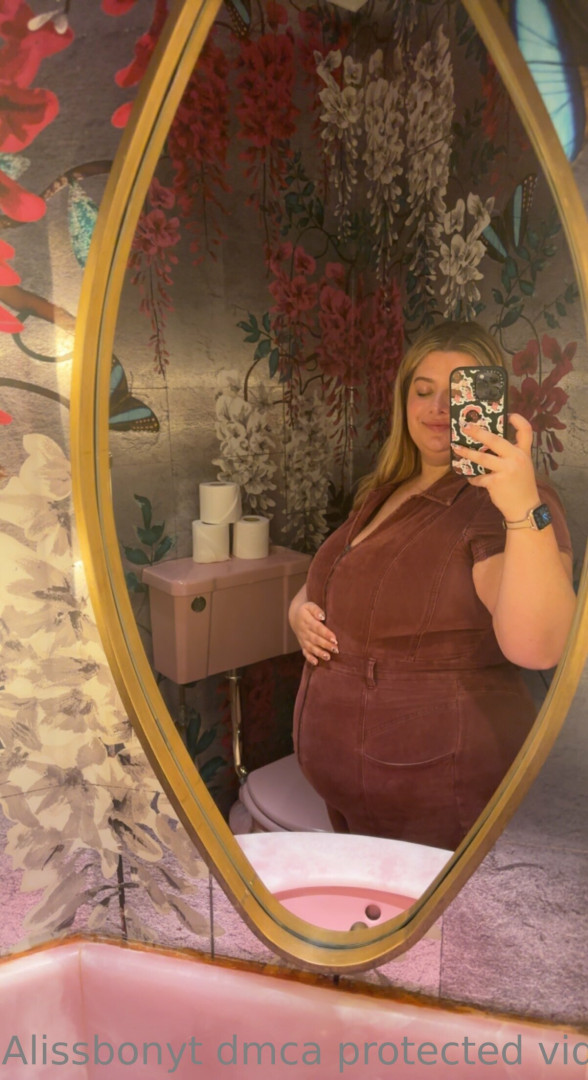 Photo by alissbonyt published on November 20,2023 08:42:29 - BestThots