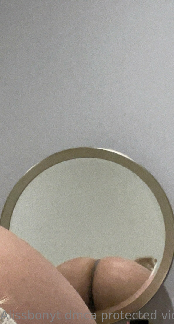 Photo by alissbonyt published on November 20,2023 08:42:31 - BestThots