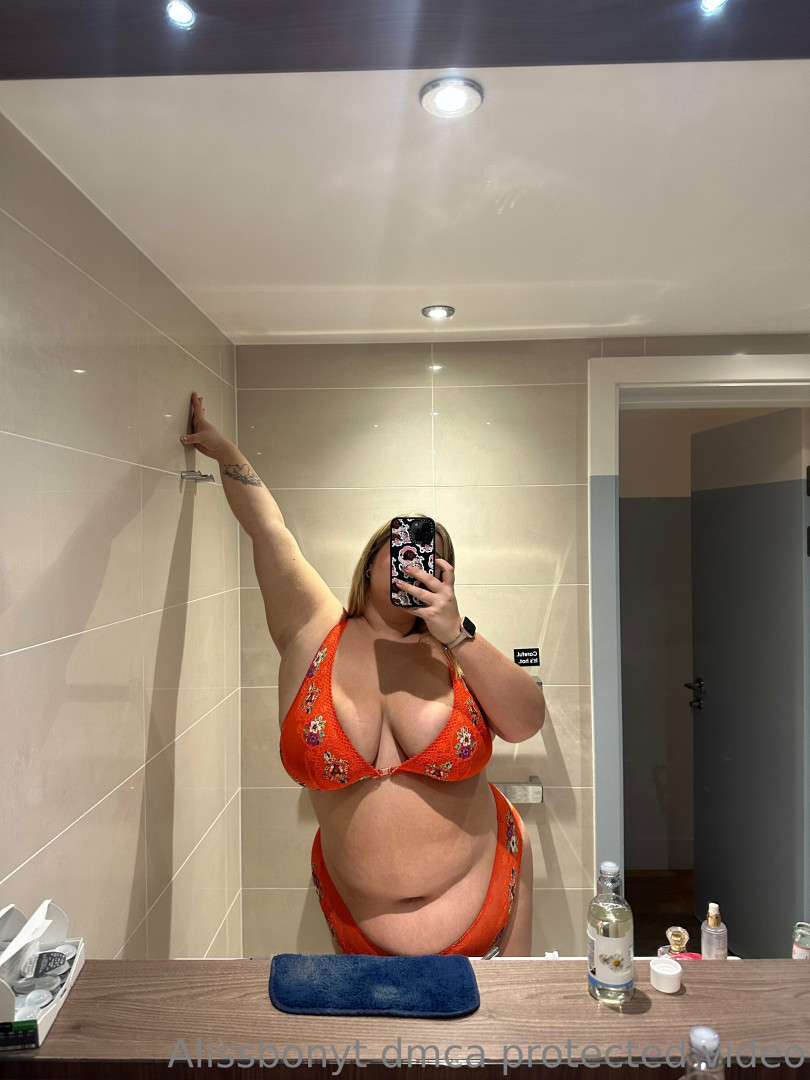 Photo by alissbonyt published on November 20,2023 08:42:45 - BestThots