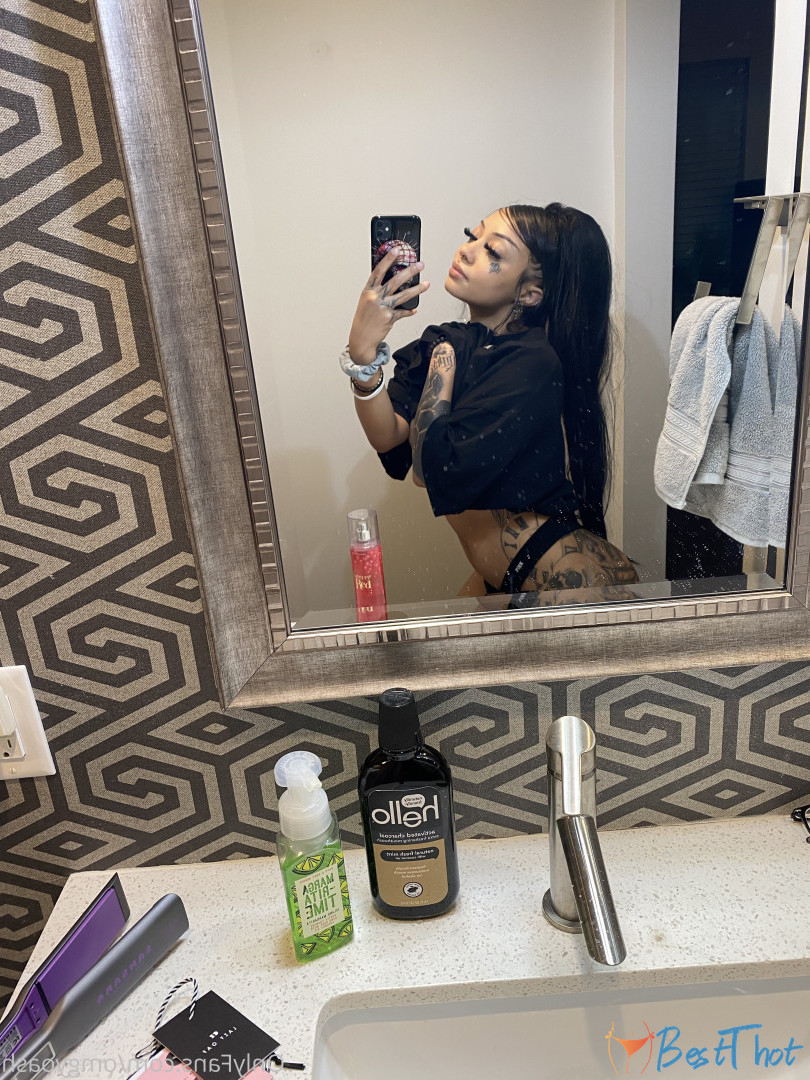 Photo by omgyoash published on December 10,2024 16:35:37 - BestThots
