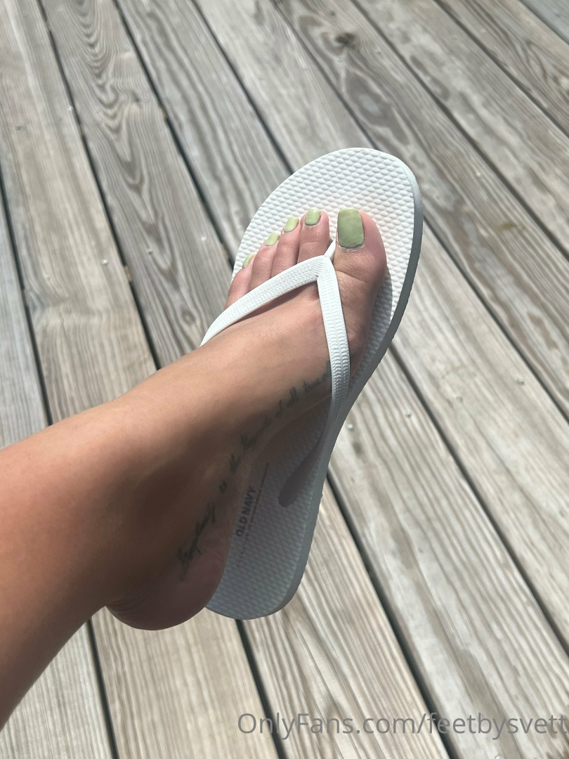 Photo by feetbysvett published on October 16,2023 09:00:37 - BestThots