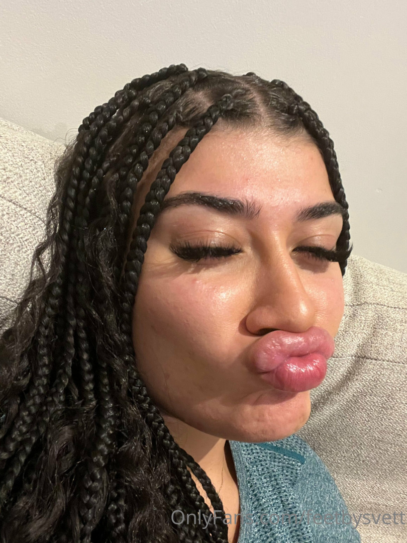 Photo by feetbysvett published on October 16,2023 09:04:38 - BestThots