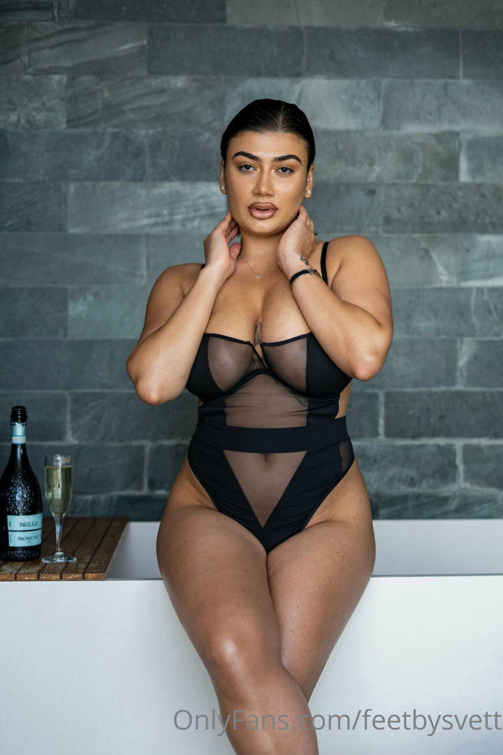 Photo by feetbysvett published on October 16,2023 09:06:06 - BestThots